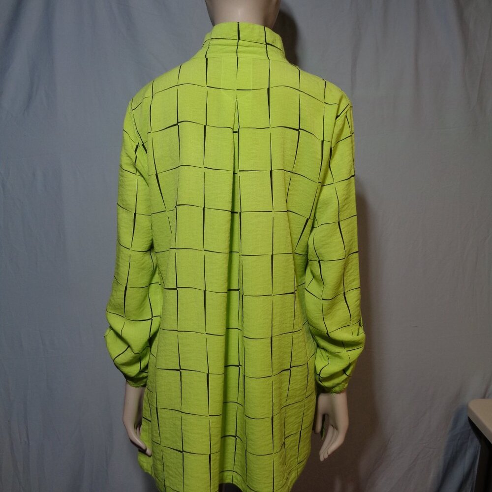 John Mark Light Green Patterned Blouse, Size Medi… - image 4